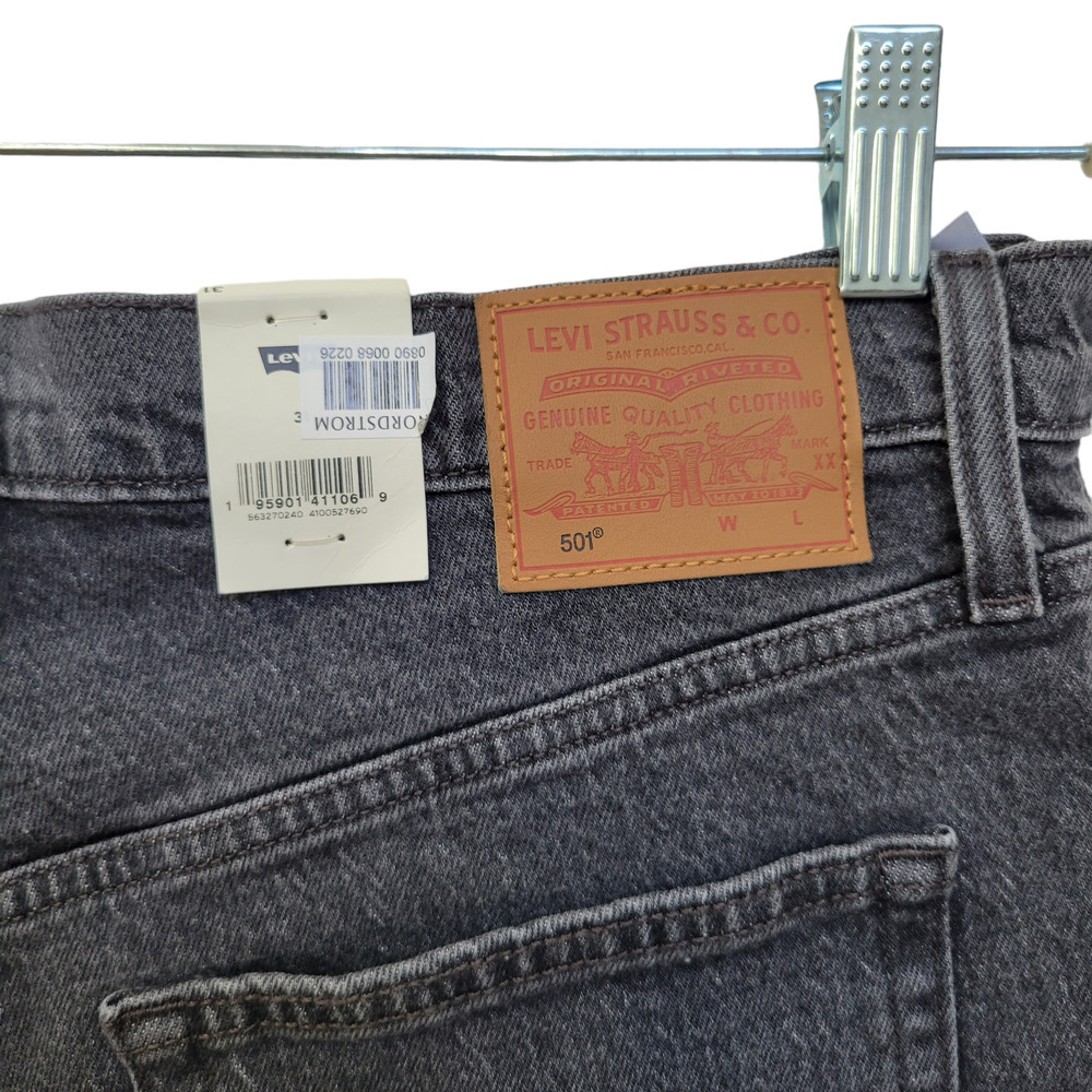 Levi's 501 High Rise Cabo Rise Button Fly Short Black Shorts Women Sz US 31 - Picture 8 of 11